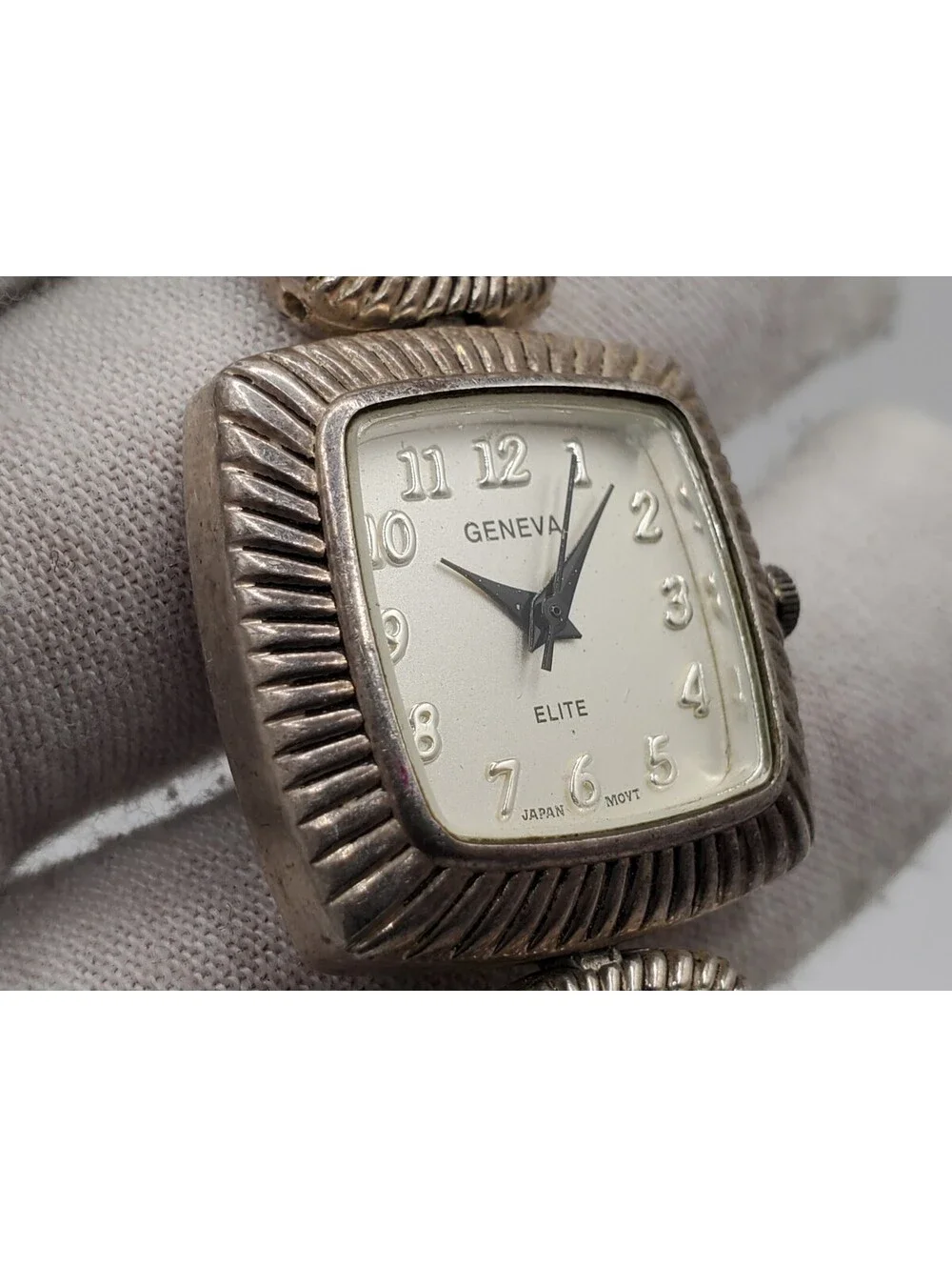 Geneva Elite Watch Women 26mm Square Silver Tone Square New Battery